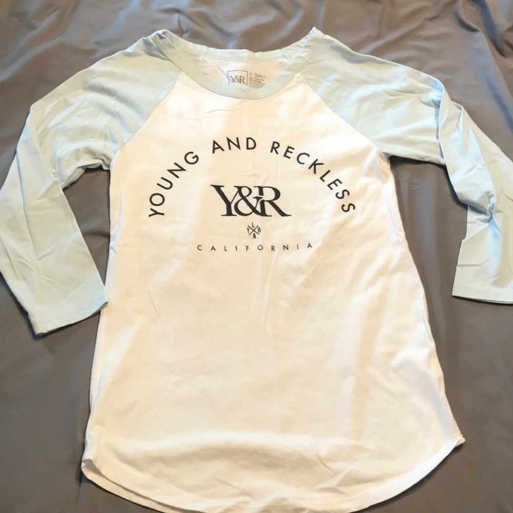 Y&R 3/4 sleeve shirt - worn once - great condition